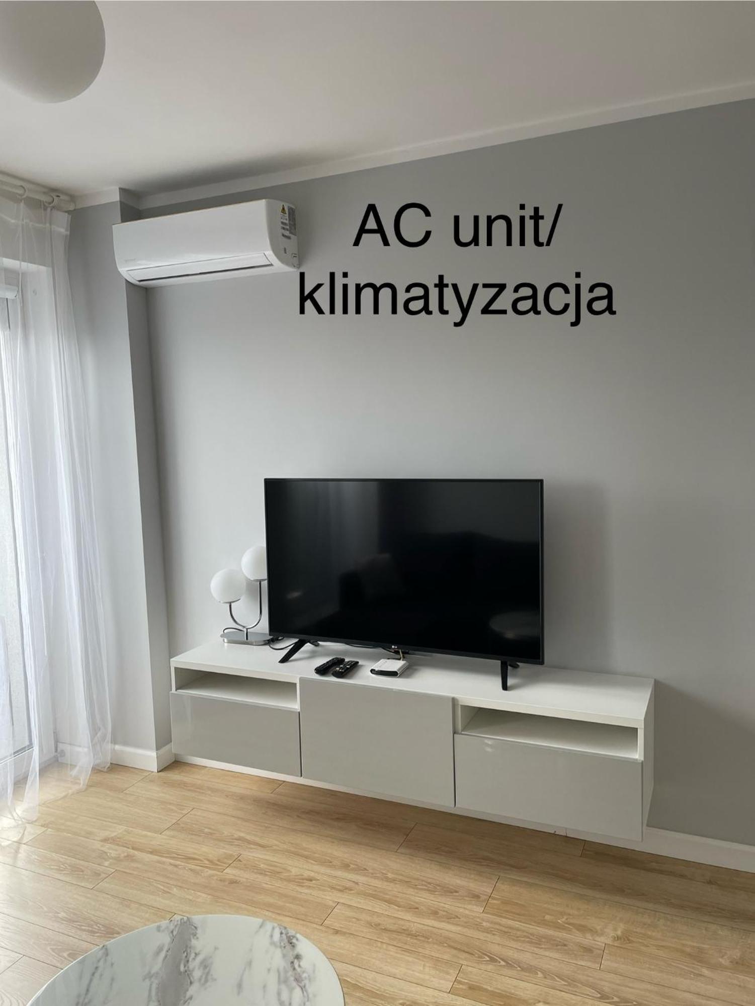 Lake View Apartment-Free Parking Катовице Екстериор снимка